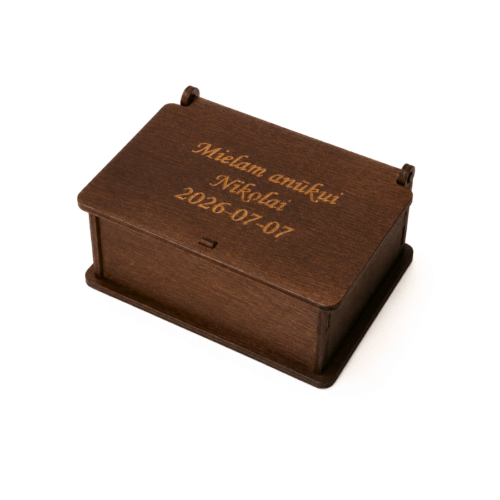 Mini medinė dėžutė su plonu dangčiu – 10×7×4 cm