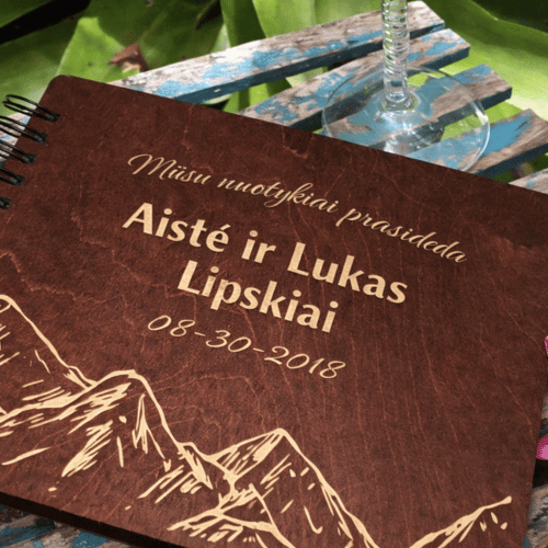 Vestuviu sveciu knyga virselis